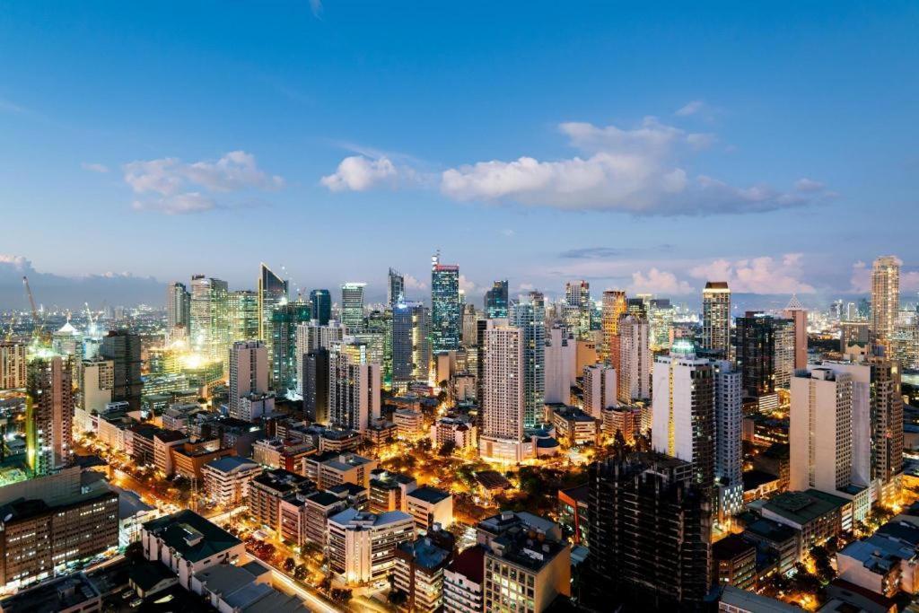 Lancaster Hotel Manila Mandaluyong Bagian luar foto