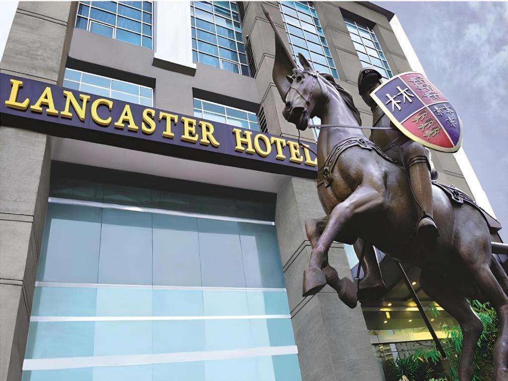 Lancaster Hotel Manila Mandaluyong Bagian luar foto